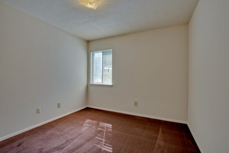 Candlewood Apartments Eagles Management